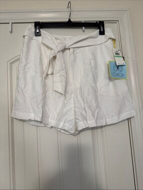 CeCe White High-Waist Tie-Belt Linen-Blend Shorts